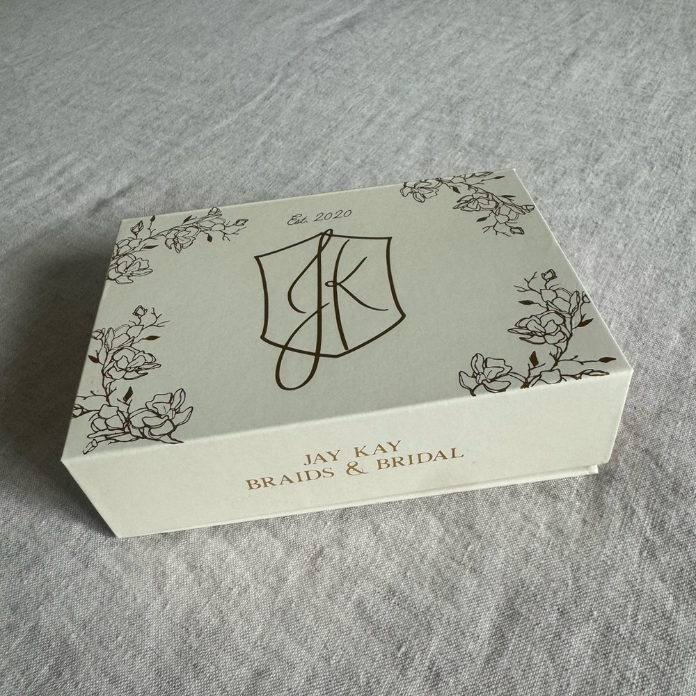 Jay Kay Braids & Bridal Hair Pins - Picture 2 of 2